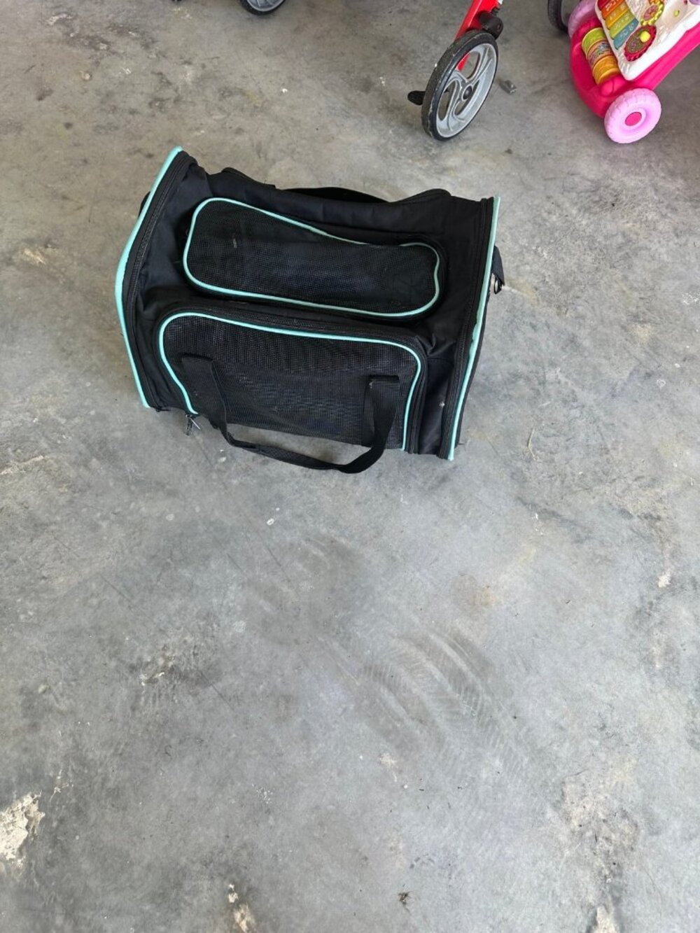 Animal carrier bag. Small animal